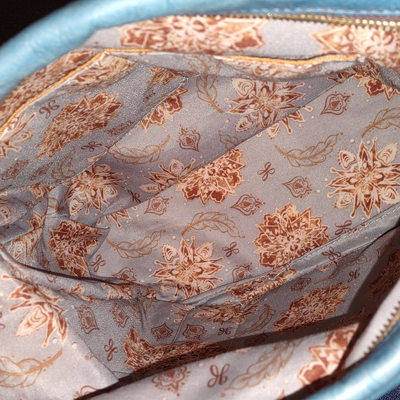 HOBO - Picture 5 of 6